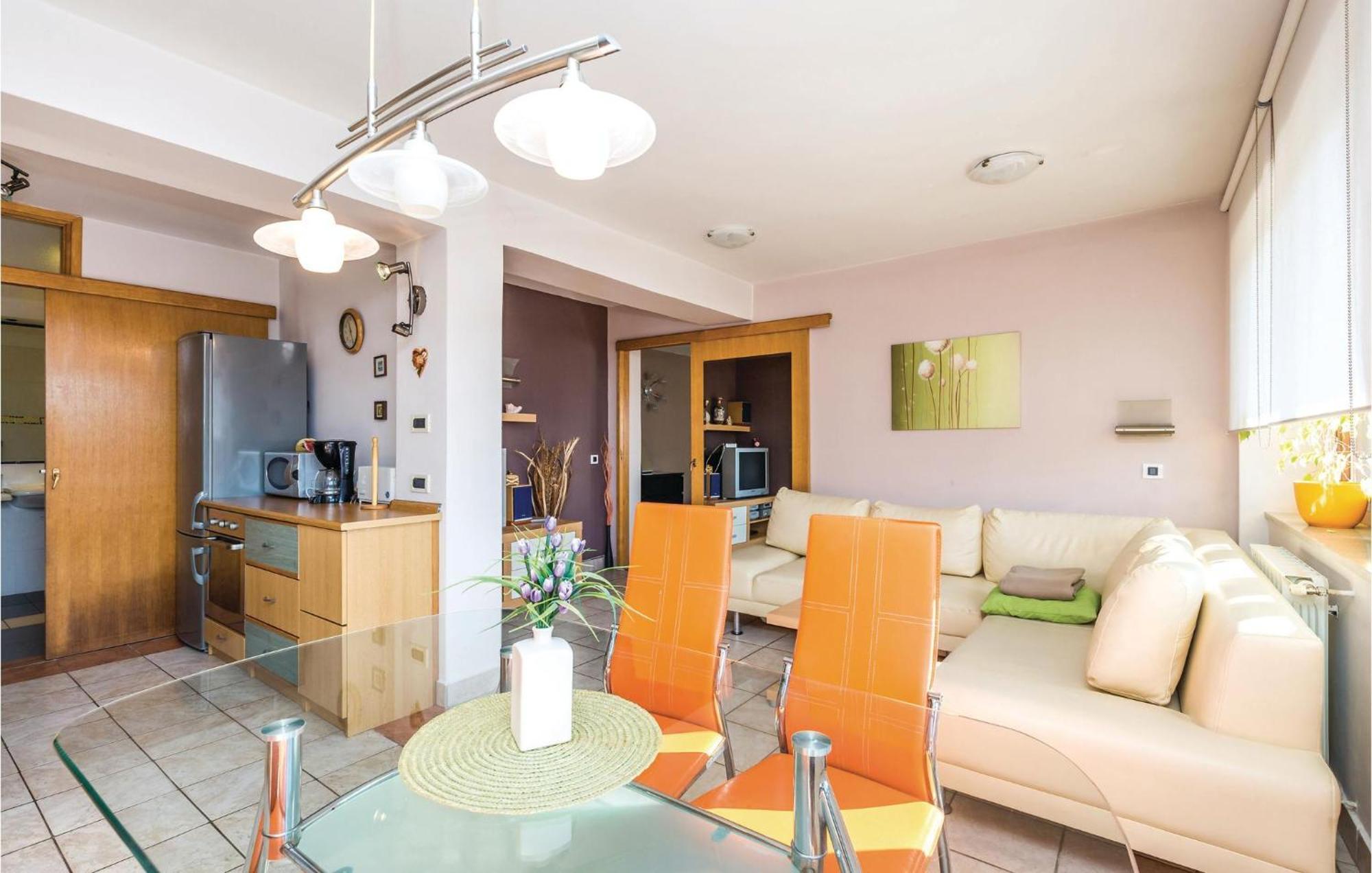 Stunning Apartment In Rijeka With 1 Bedrooms And Wifi ภายนอก รูปภาพ