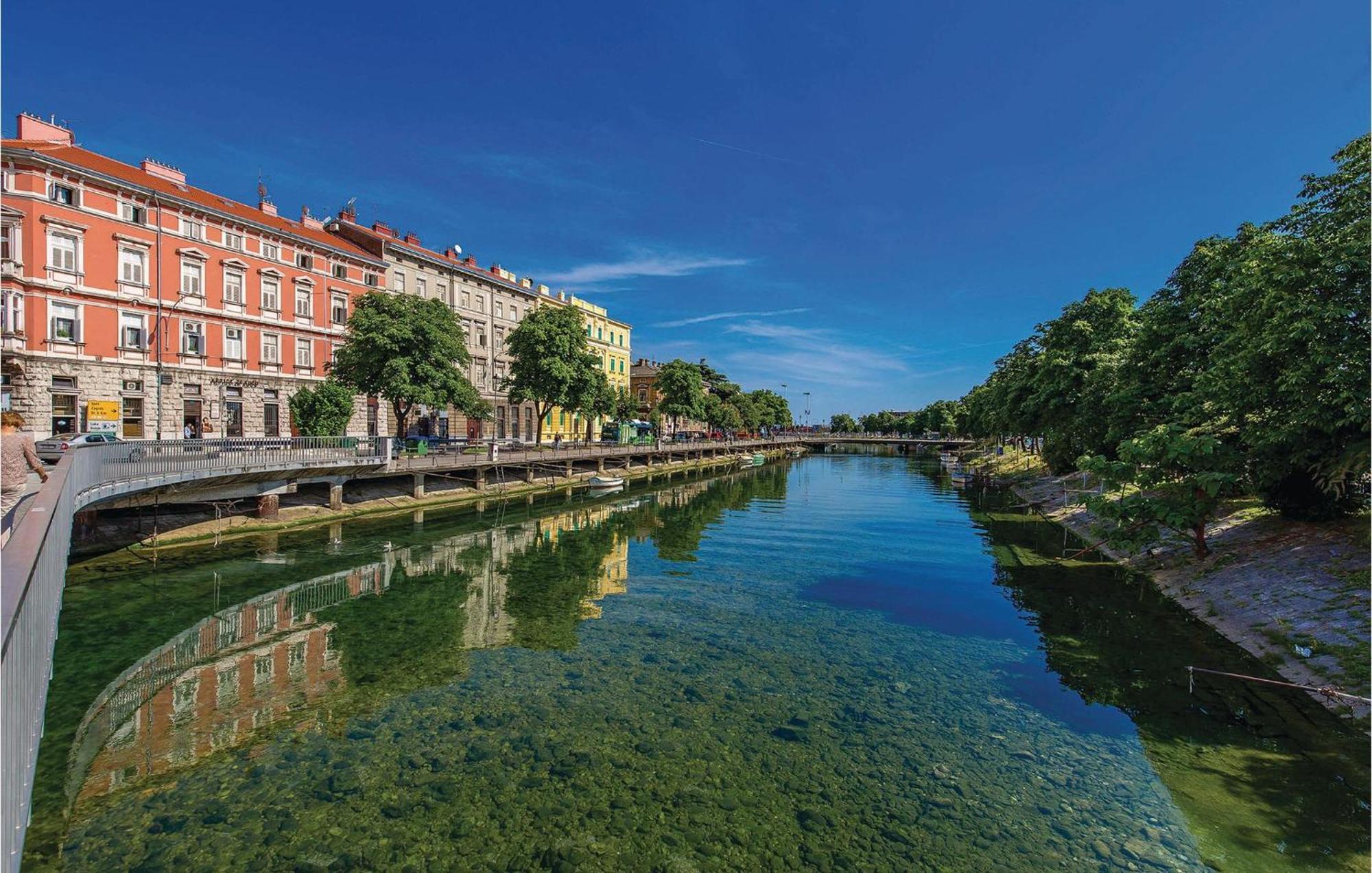 Stunning Apartment In Rijeka With 1 Bedrooms And Wifi ภายนอก รูปภาพ