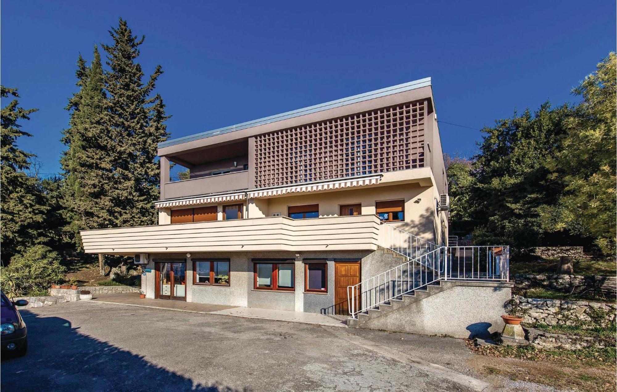 Stunning Apartment In Rijeka With 1 Bedrooms And Wifi ภายนอก รูปภาพ